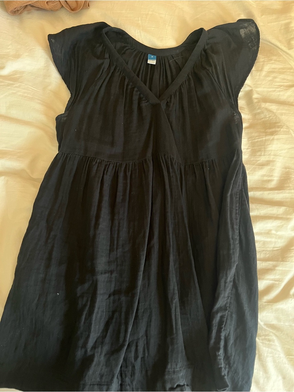 Women’s Black V-Neck Short Sleeve Dress